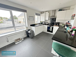 Kitchen/Family Room- click for photo gallery